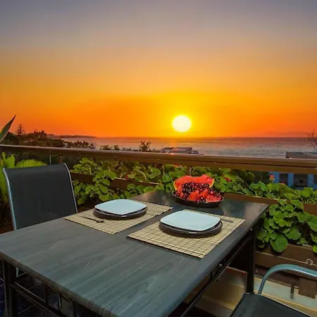 Sea View-sunset View Apartman *